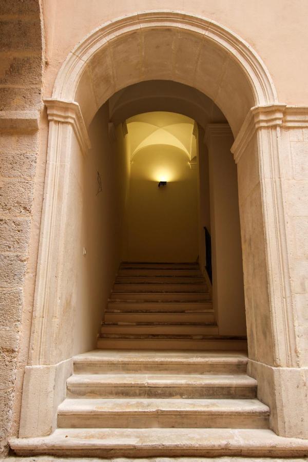 Nel Cuore Dell'Aquila Bnb Exterior foto