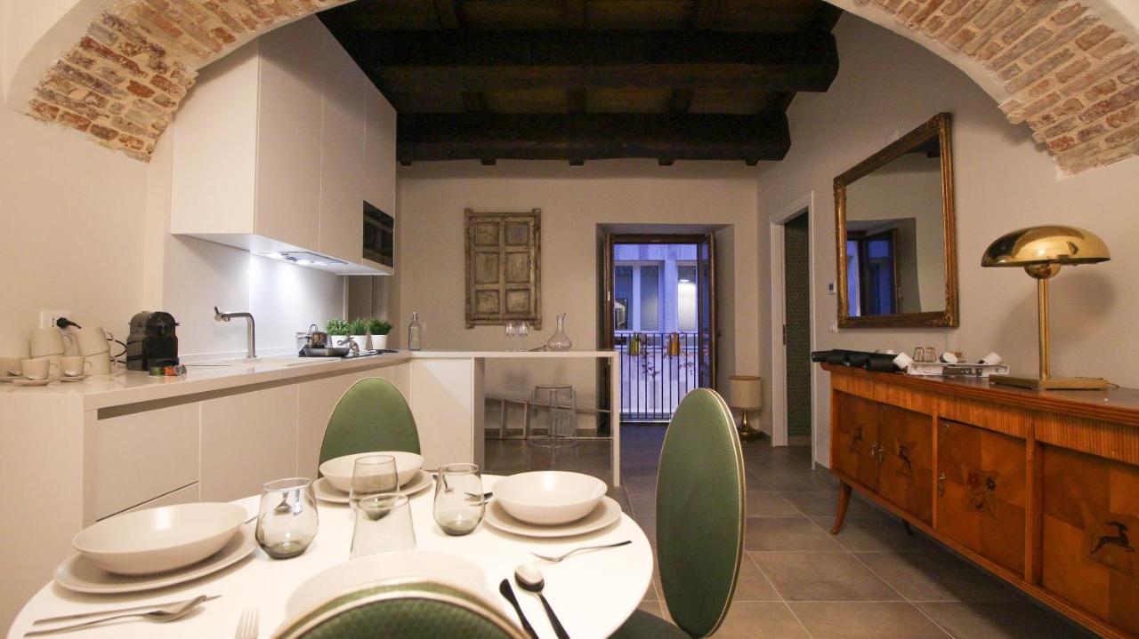 Nel Cuore Dell'Aquila Bnb Exterior foto